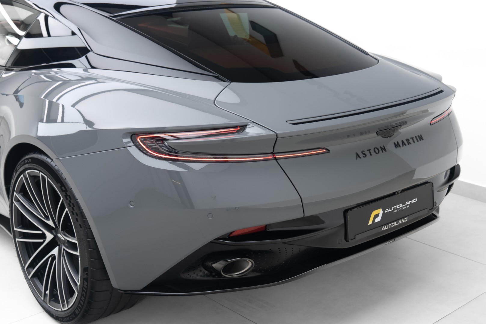 2026 ASTON MARTIN DB12
